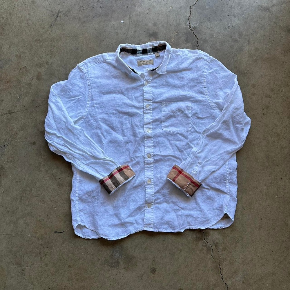 Vintage Burberry light weight white 100% linen button up long sleeve